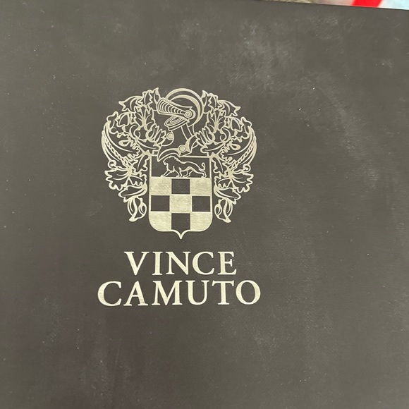 Vince Camino shoes!  Size 10 - Picture 3 of 3